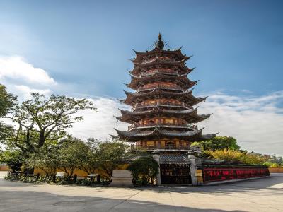 上海龙华塔