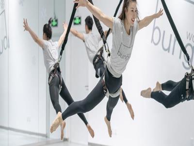 Jumplify室内蹦极(世纪大道店)