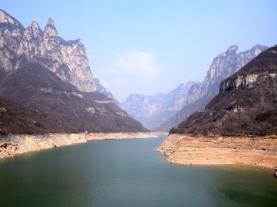 东龙十八潭自然风景区