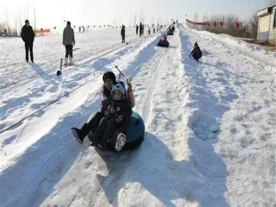 玉黛湖滑雪场