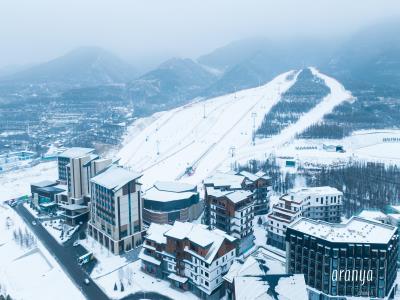 阿那亚崇礼拾雪川滑雪场