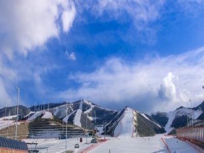 富龙滑雪场