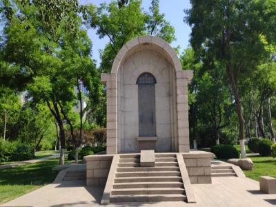 国立西南联合大学纪念碑