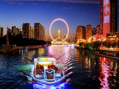 海河游船