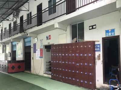 开州凤凰城游泳池