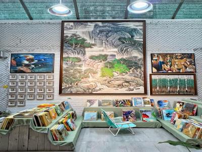 丽沙美术馆・画廊超市