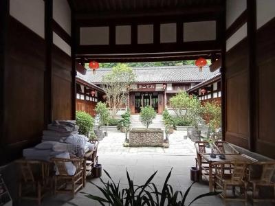 别花山房