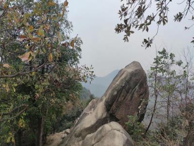 三块石