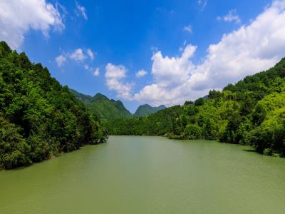 胜天湖