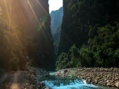 迷宫河景区