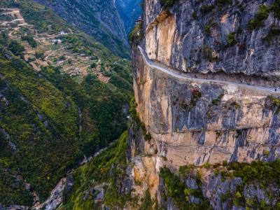 兰英挂壁公路