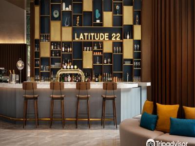 Latitude 22