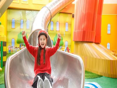 Donut Playhouse