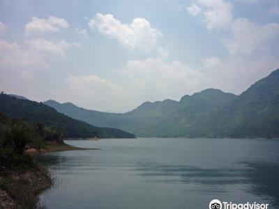 万泉湖