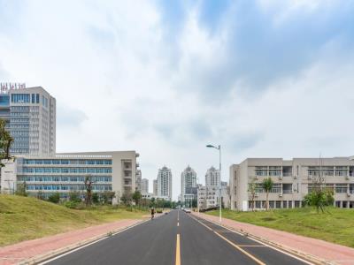 海南大学
