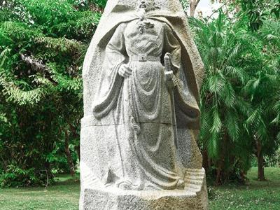 胡铨雕像