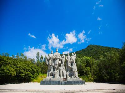 鉴真群雕