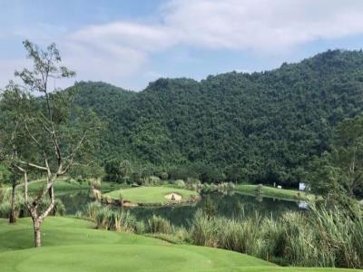 龙泉谷高尔夫球会