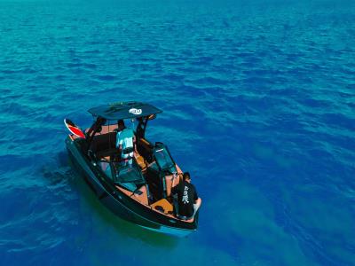 九级浪尾波冲浪俱乐部