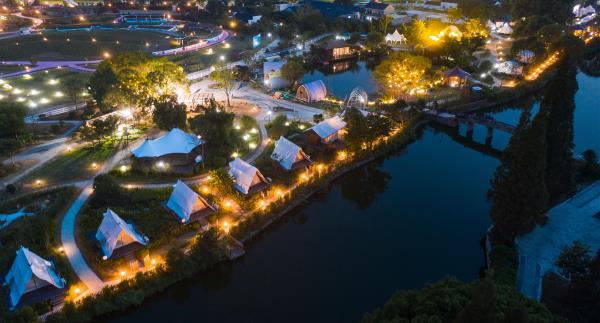 慕仁淙星花海露营地