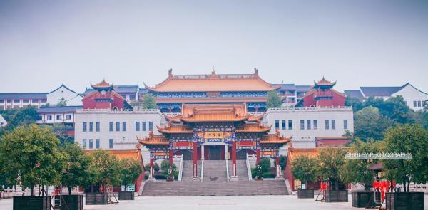 龙华寺