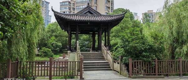 杭州芳草地