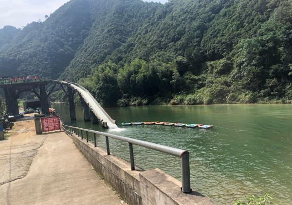 百岁村