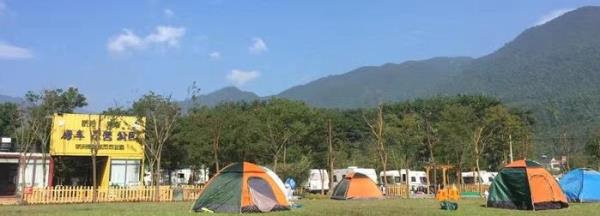 杭州鸬鸟览途房车露营公园