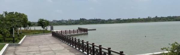 许村镇龙渡湖公园