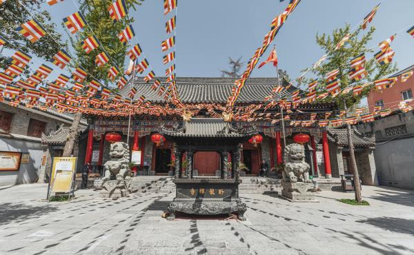 卧龙寺