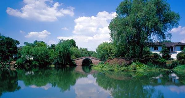 杨堤景行