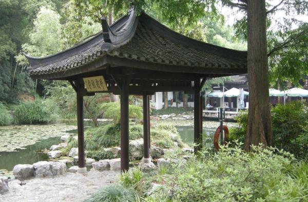 灵隐飞来峰-凉亭