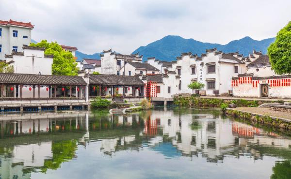 富春山水孙权故里