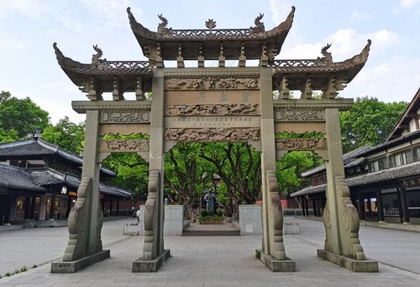 岳飞亭