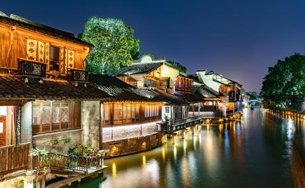 西栅夜游