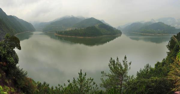 仙宫湖风景区