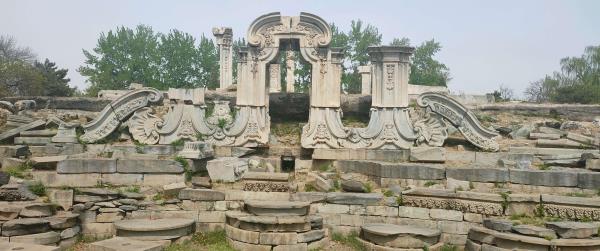 圆明园遗址