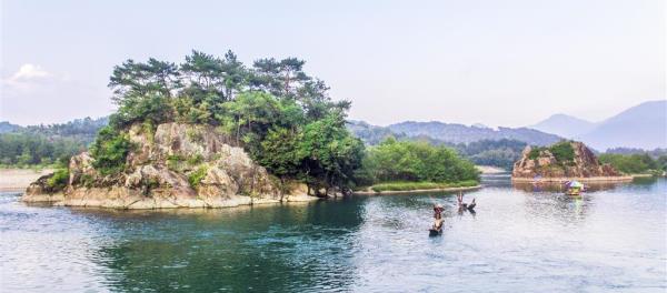 楠溪江桃花源竹筏漂流