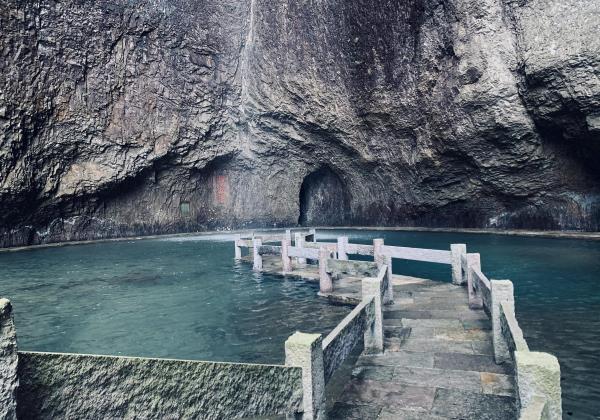 三折瀑景区