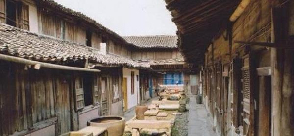 百年古村吴江村