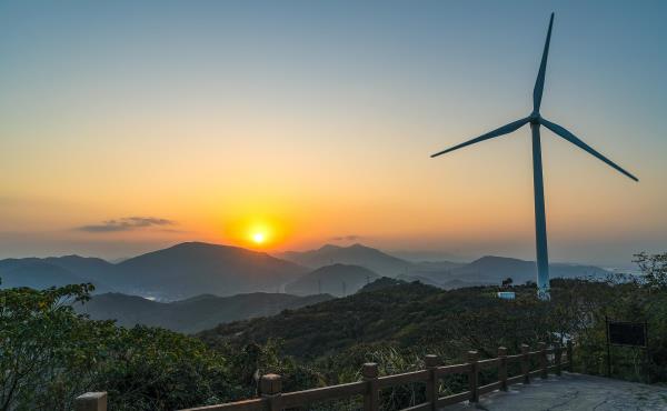 总台山