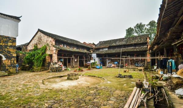乌石村