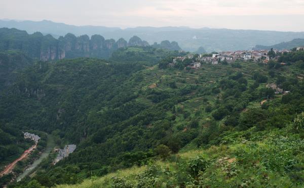 下岩贝村