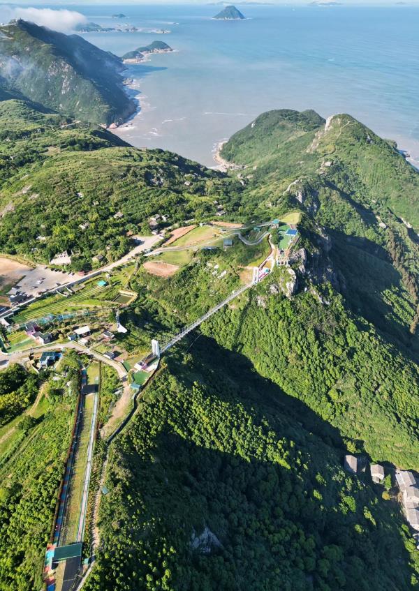 山海之韵玻璃桥