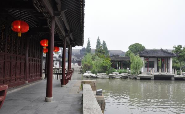 梅湾街
