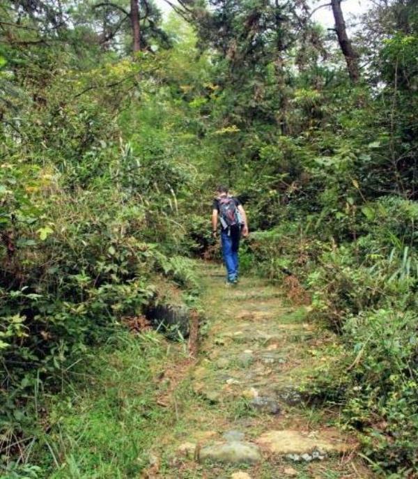 章里古道