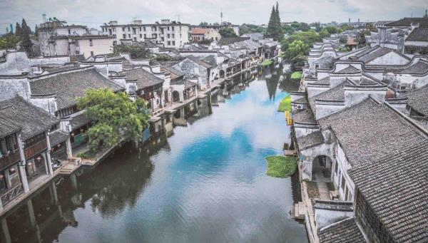 江南水乡一条街
