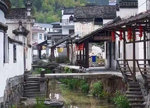 朱旺村