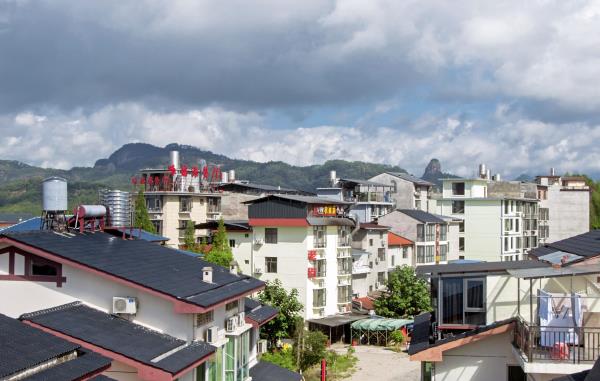 南源岭村