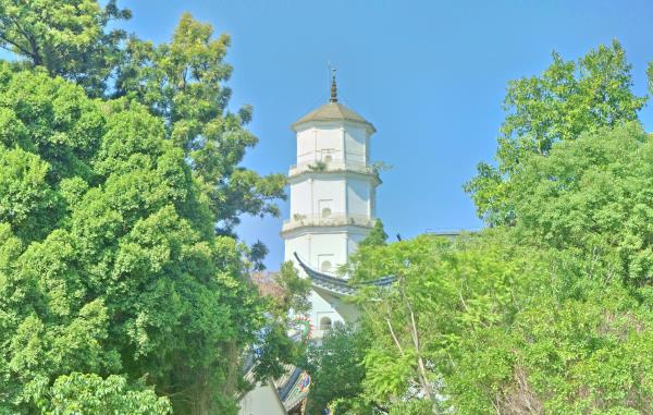 白塔